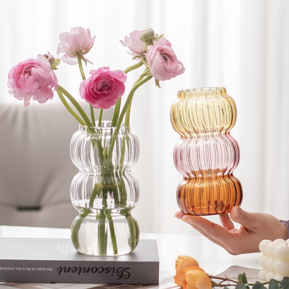 Simple Transparent Glass Vase with Vertical Patterns Office Desktop Surface Green Plants Hydroponic Flower Arrangement