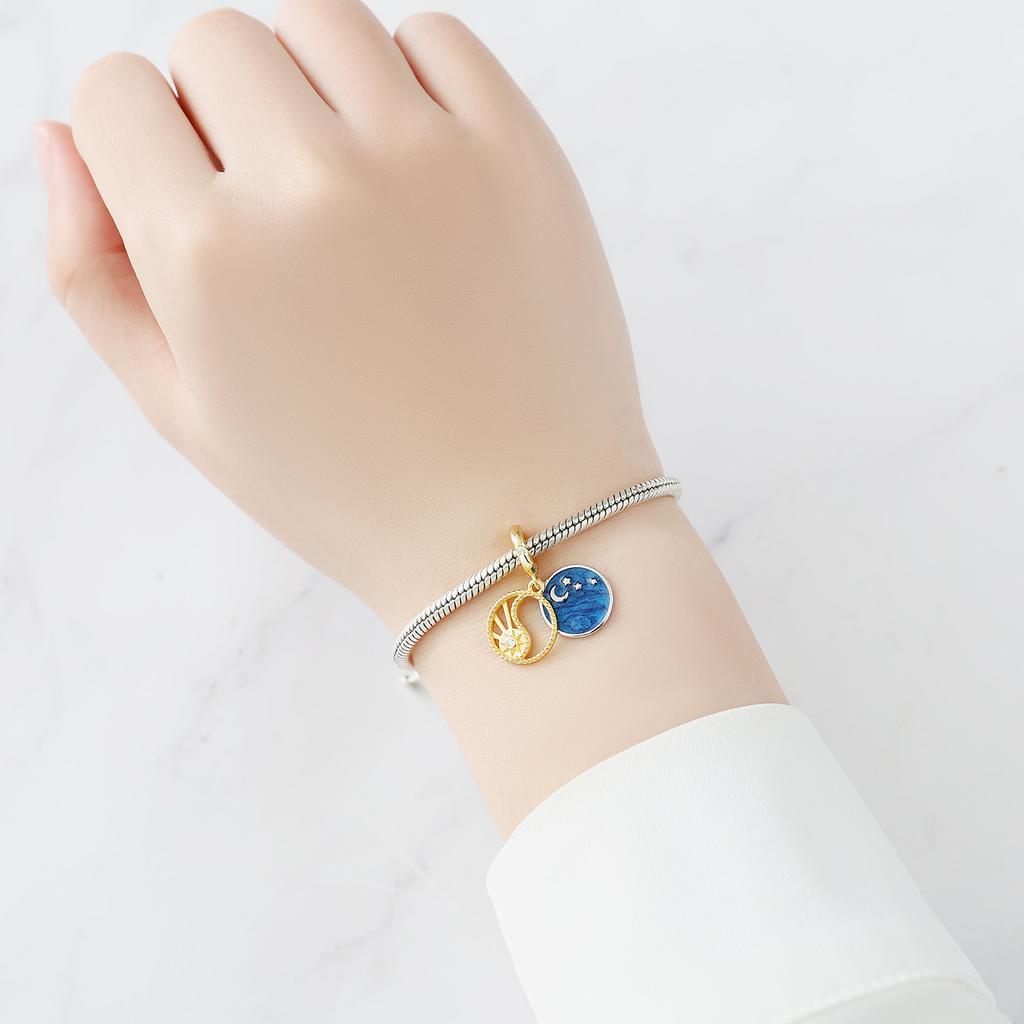 Kupfer Exquisite Sternform und Mond Anhänger Kompatibel Mit Feinen Authentischen Armbändern Charm Perlen Halsketten DIY Schmuck Geschenk Zubehör