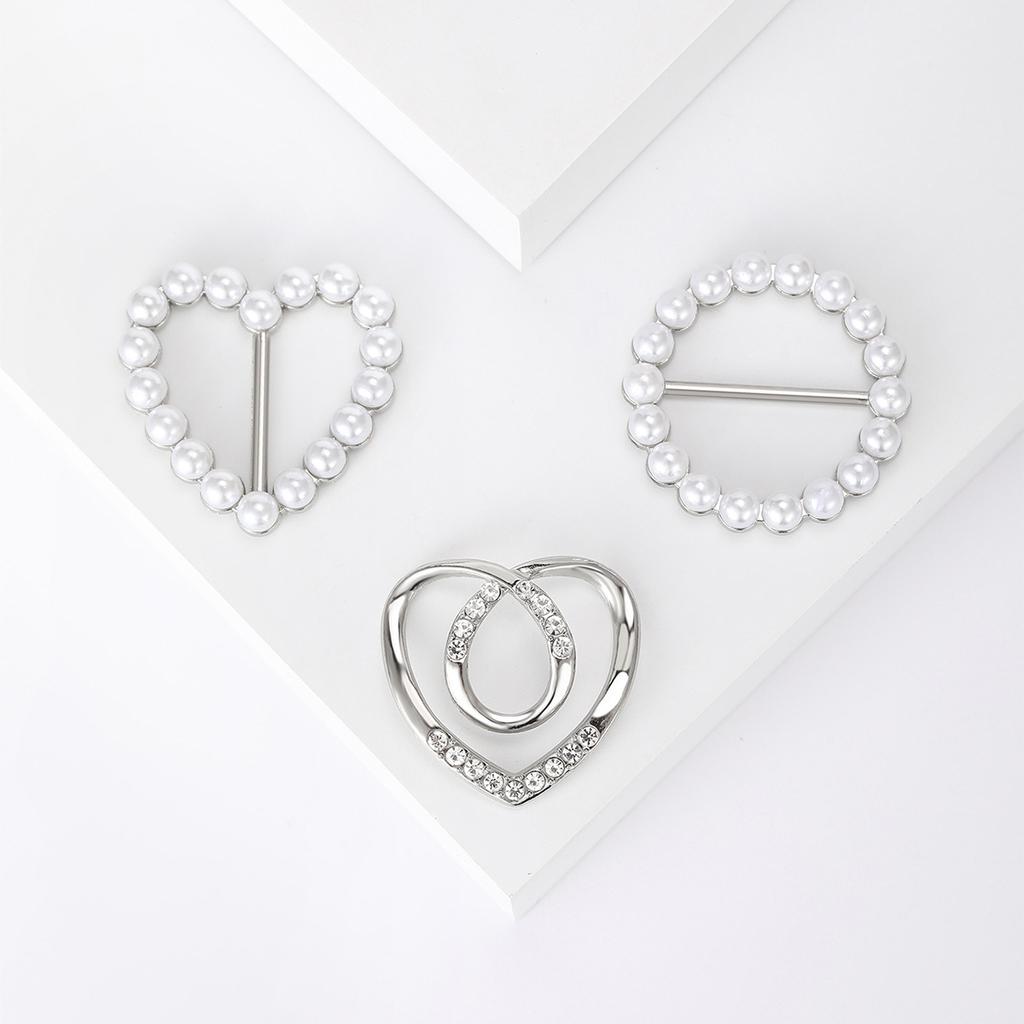 Simple Pearl Love Brooch High-End Delicate Pin Fashion Sweater Coat Shawl Corsage Set