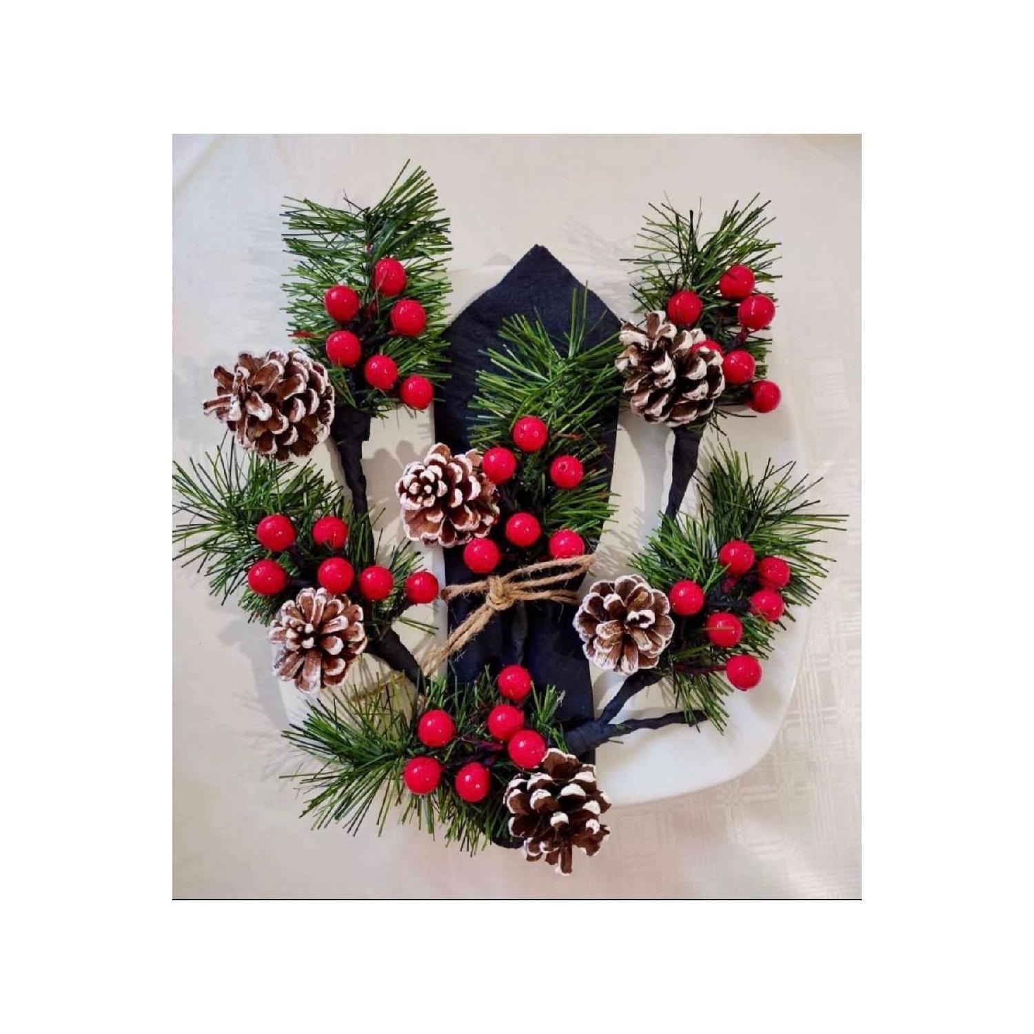 

New Year Concept Set Of 6 Decorative New Year s Napkin Rings красный