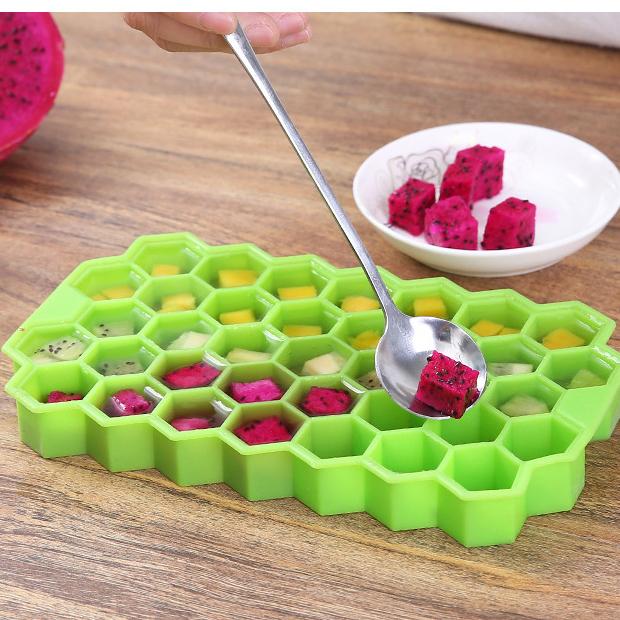 2 Stück Premium-Eiswürfelformen mit Deckel, Silikon, leicht zu lösen, 74 Stück Eiswürfelbereiter, wiederverwendbare Eiswürfelformen für gekühlte Getränke, Whiskey, Cocktails, Essen