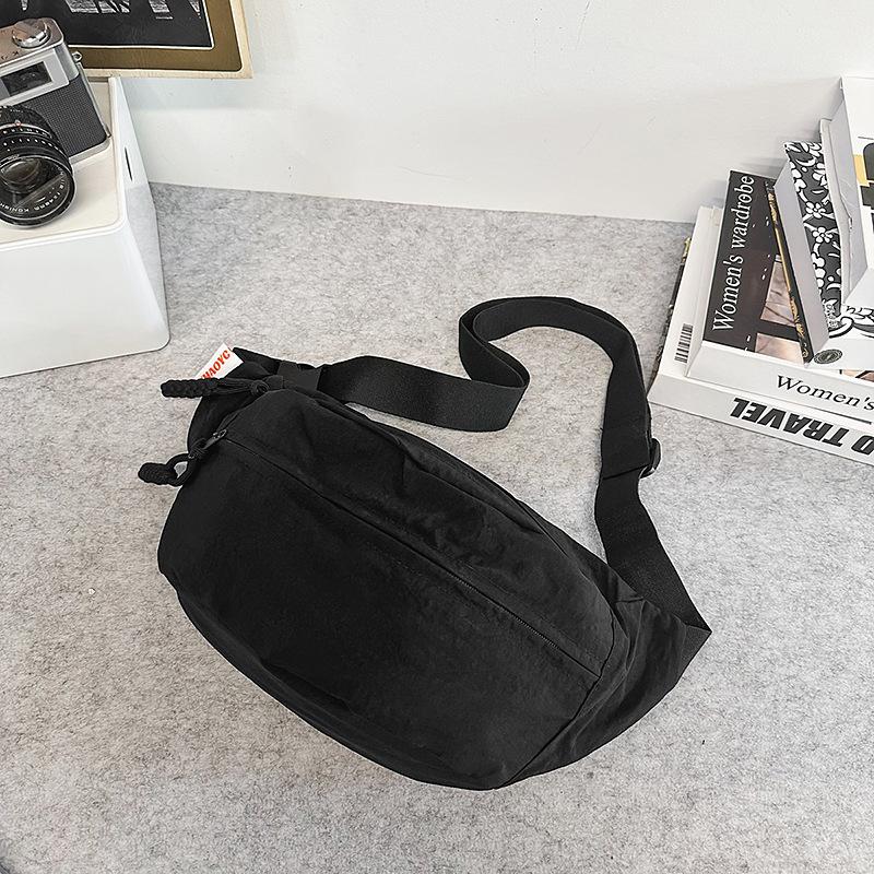 Lässige Textur Nischen-Design Tasche mit großem Fassungsvermögen 2025 Frühling Neu Ausländischer Stil Mode-Trend Damen Brusttasche
