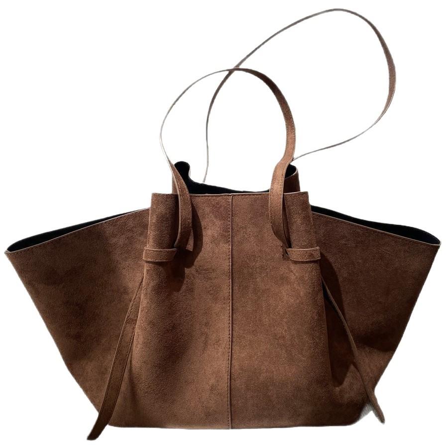 Quick Hair, Light And Large Capacity Messenger Tote Bag, European Retro Style High Texture Trendy Women'S Bag