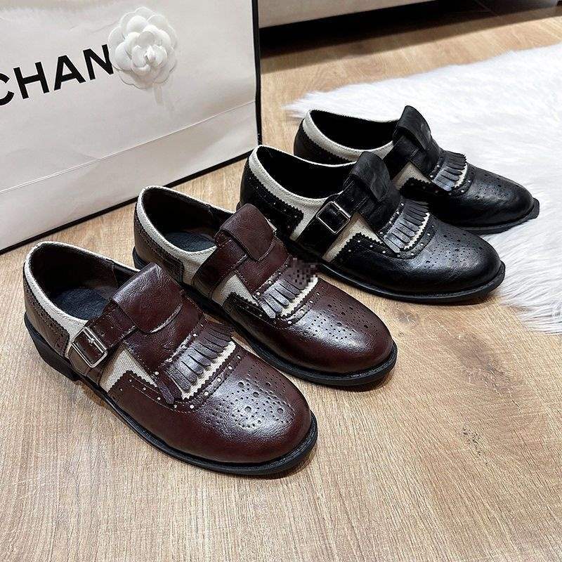 Soft leather version~ engraved Brock small leather shoes women's horse leather British style retro round head thick heel fringed Munch single shoes