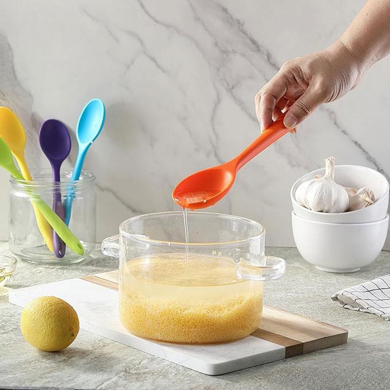 Silicone Spoon Stirring Long Handle Spoon Heat-resistant and Non-stick Food Grade Kitchen Accessories Silicone Cooking Tools4