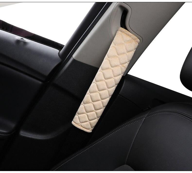 Comfortable and Adjustable Seat Belt Covers In Soft Velvet Fabric - Perfect for Car, Truck, SUV, Backpacks