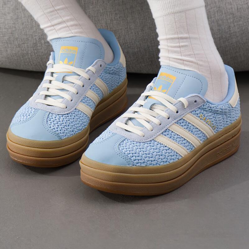 

Adidas Women s JS3899 Low-Top Skate Shoes 36.5