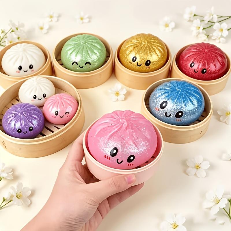 Set da 3 pezzi: 1 Baozi, 1 Coperchio e 1 Gabbia, Giocattolo Spremibile Baozi Lucido, Pallina Antistress Baozi Colorata, Giocattolo Spremibile Cibo Realistico