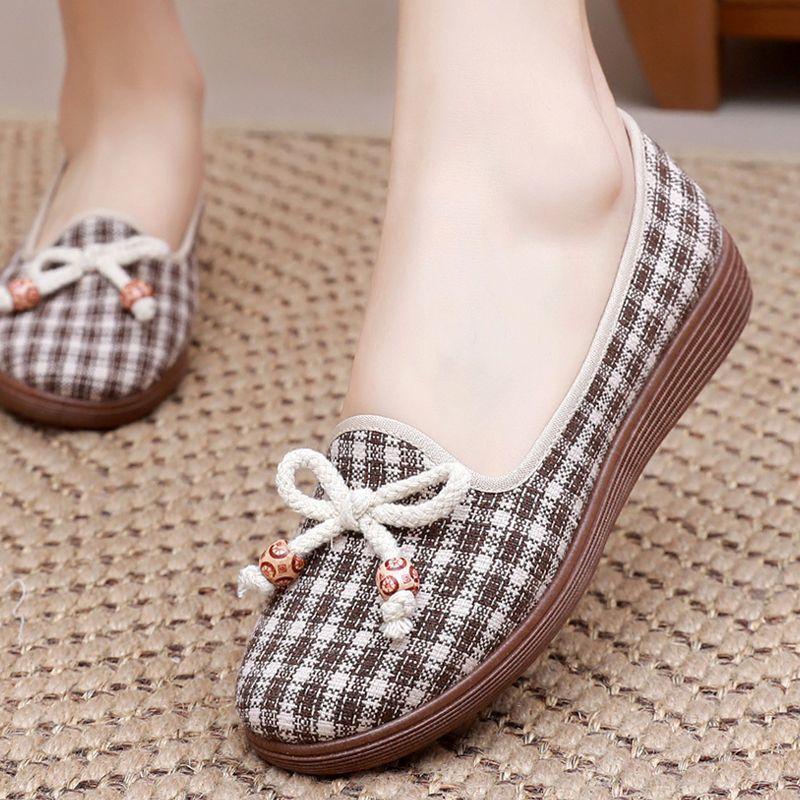 Spring and Summer Women's Singles Shoes One Foot Soft Soled Shoes Flat Bottom Anti Slip Casual Mom Shoes