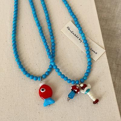 Bunter Dopamin-Fisch-Pilz-Anhänger Blaue Perlenkette Damen Niedlich Vielseitig Halskette Schlüsselbein-Kette