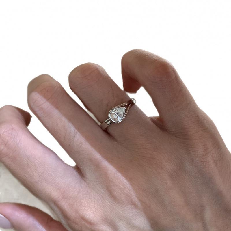 Korean Style Water Drop Diamond Ring - Elegant Luxury Design