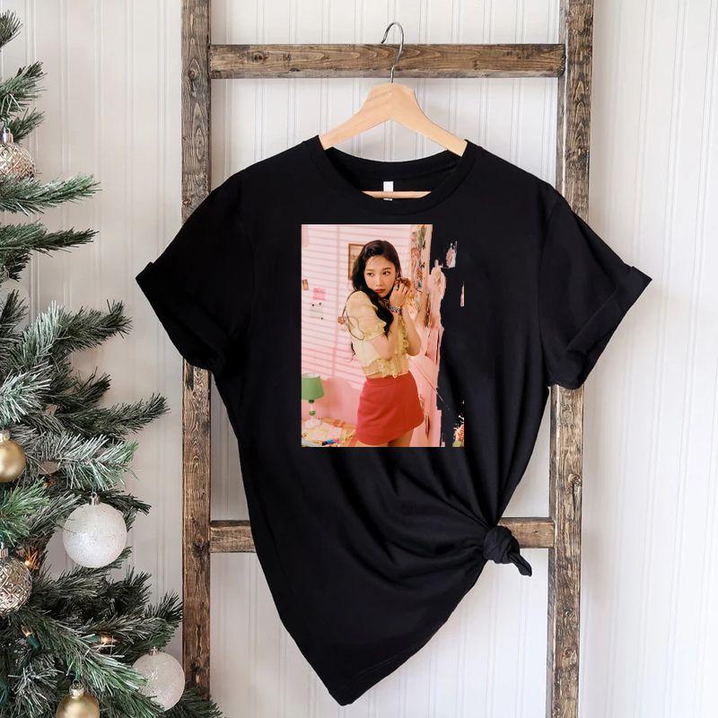 Buy Joy Red Velvet Queendom Graphic 