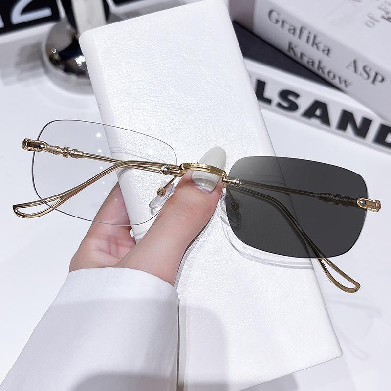 Korean Rimless Matte Lens Photochromic Anti-Blue Light Fashion Reading Glasses