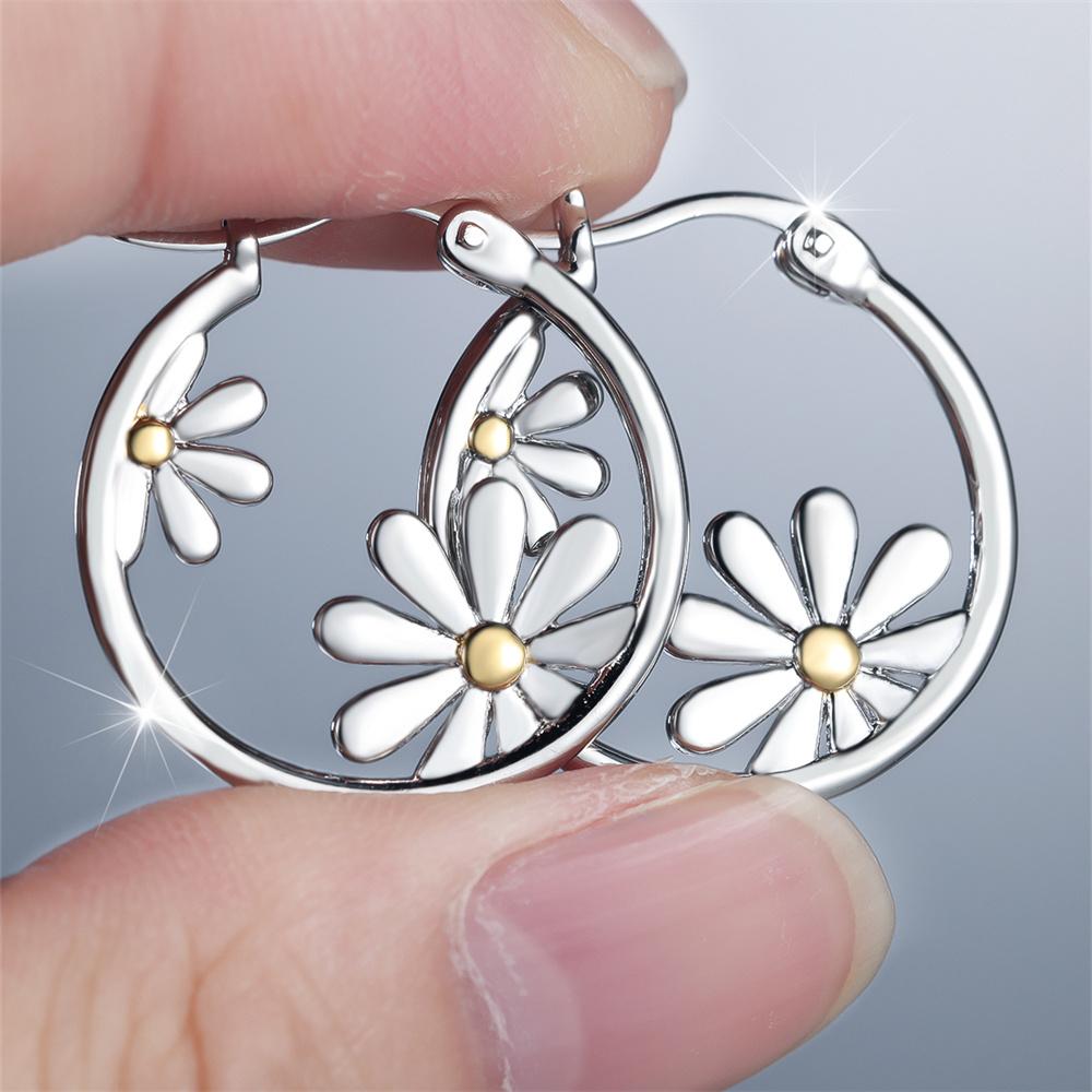 Simple Fashion Small Daisy Flower Hoop Earrings For Women Vintage Silver Color Ear Buckle Wedding Jewelry Engagement Party Gifts