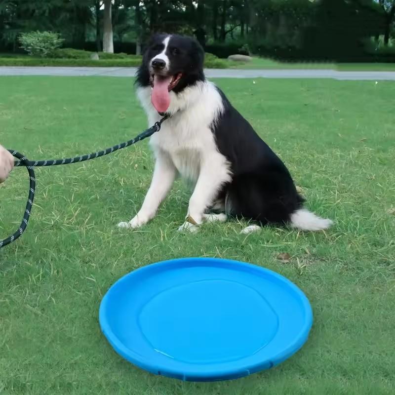 Interactive Silicone Flying Saucer Toy for Dogs Chew Resistant Flying Disc Pet Game Perfect for Puppy Training Fun