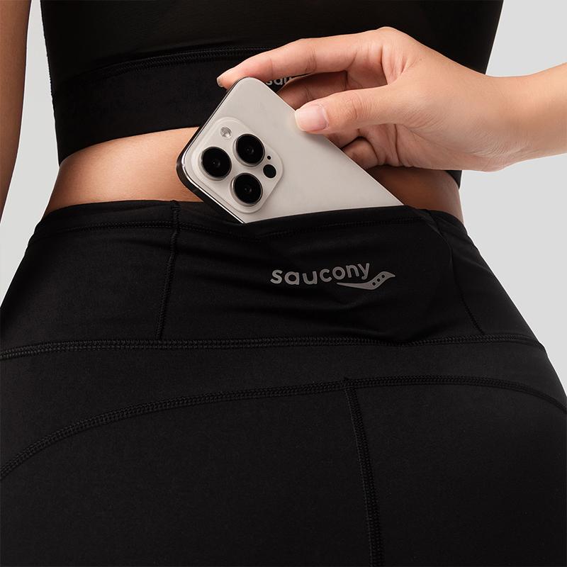 Saucony Solid Color Comfortable Lightweight Breathable Mid-Rise Slim Fit Three-Quarter Sports Shorts Women shorts Black SC1239064BG-BK01