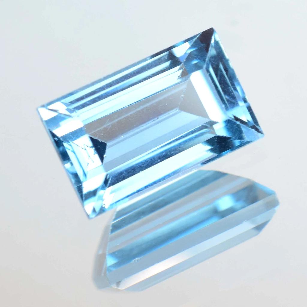 Natural Blue Aquamarine 8.85 Ct Princess Certified Flawless Loose Gemstone