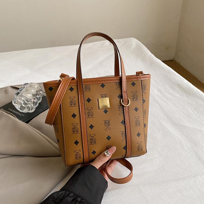 

Красивая сумка через плечо нишевый дизайн персонализированный зарубежный стиль 2025 новая ретро мода сумка-ведро для通勤 женская сумка хаки