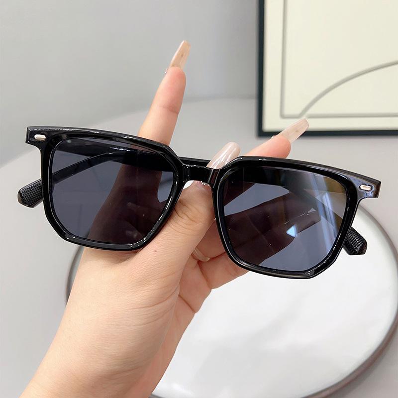 JYL TS Tea Lens Sunglasses Women UV Protection Driving Z3660 A-9055 темно-серого