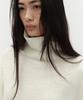 Loutaideu Boucle Turtleneck Knit [Ivory]