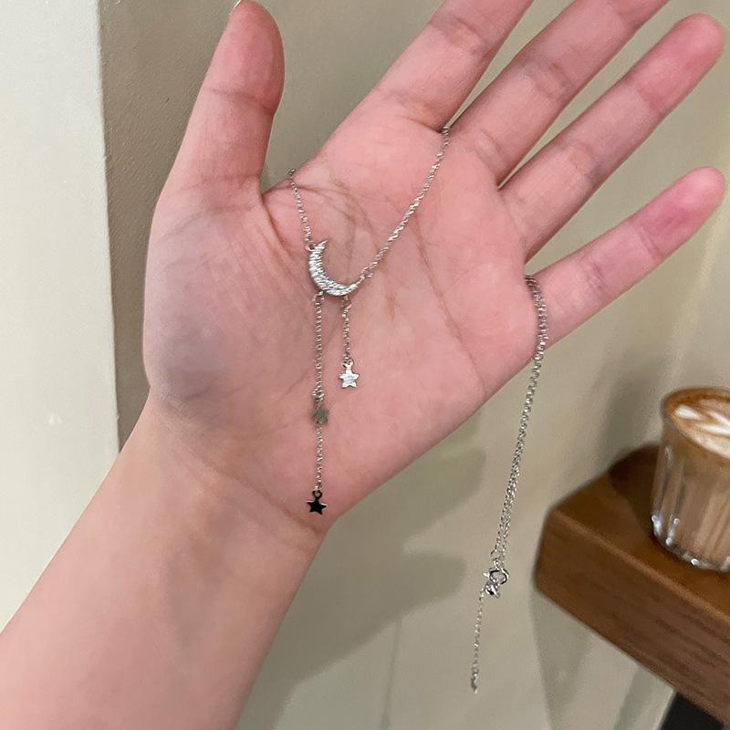 

Подвеска Фея Луны и Звезды: Элегантное ожерелье в стиле легкой роскоши с ключичной цепочкой