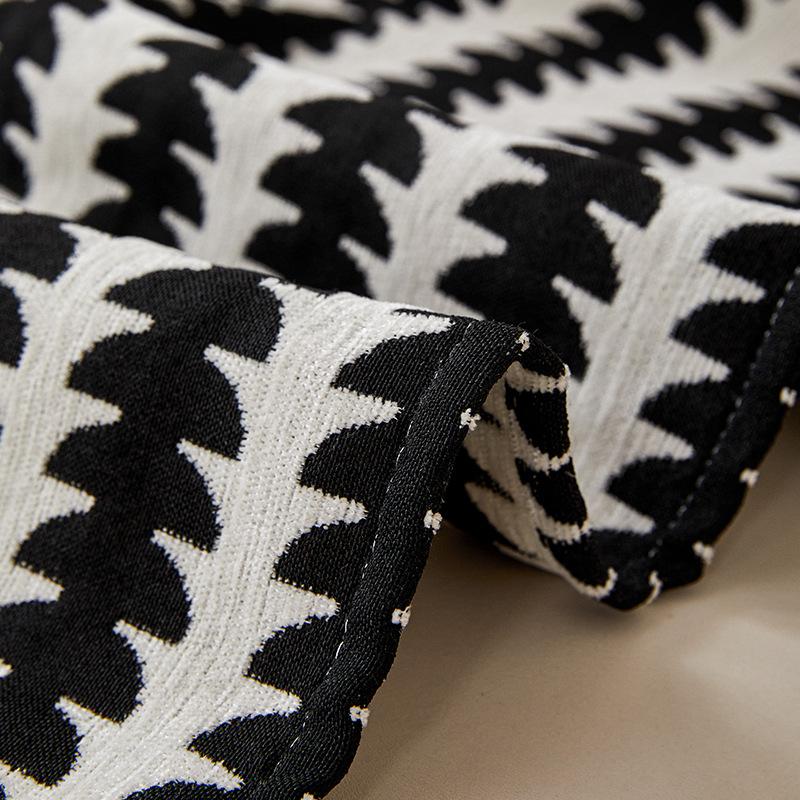 Classic Thick Soft Chenille Sofa Towel Non-slip One-piece Full Cover Sofa Cushion Cover Luxury Four Season Universal Sofa Cover