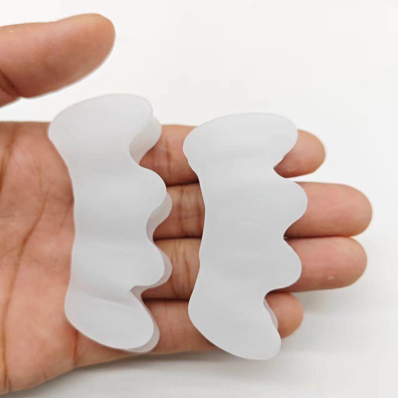 Three-Hole Silicone Toe Separator for Day & Night Corrective Use Adult Universal Size Elastic белый