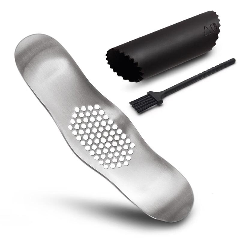 

Garlic Press Set