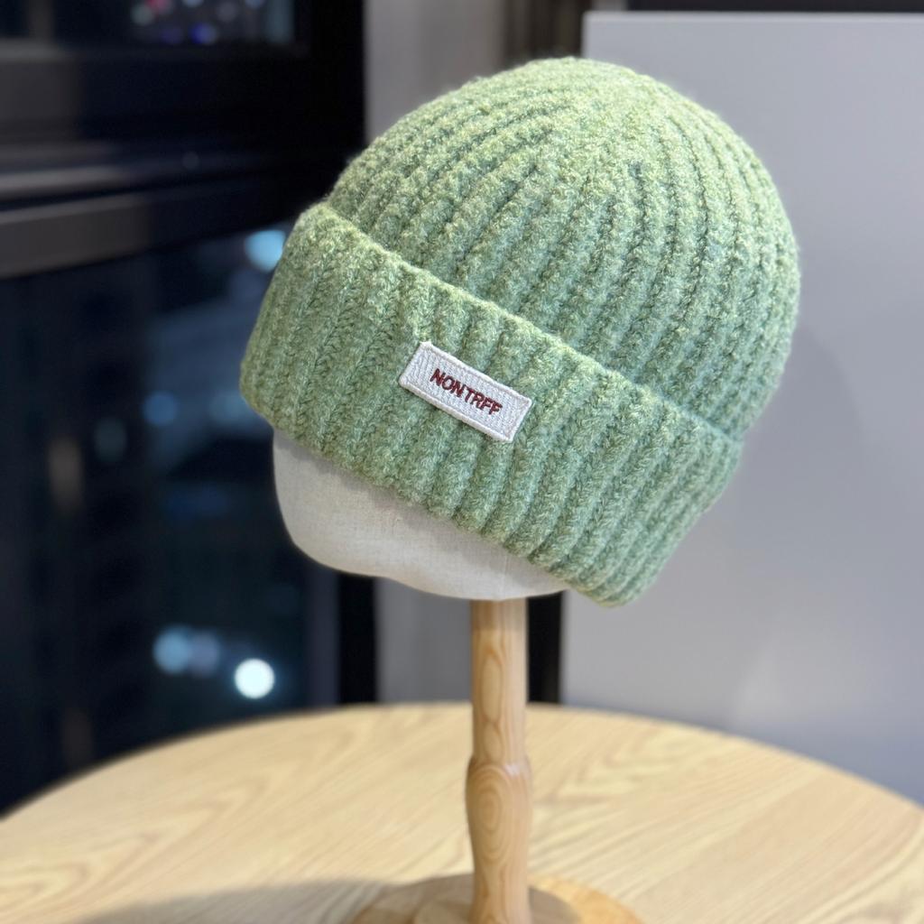 New Simple Letter Patch Woolen Hat for Women in Autumn and Winter Fashion Versatile Casual Outdoor Travel Warm Pullover Hat