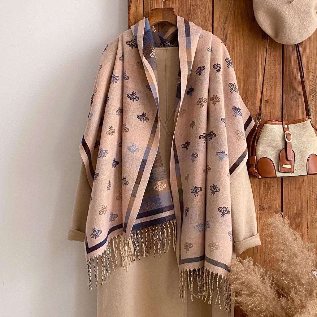 Kleiner Bienen-Spleißschal Mode Jacquard-Dekoration Imitation Kaschmir Doppelseitiges Temperament Vielseitiger Schal Schal