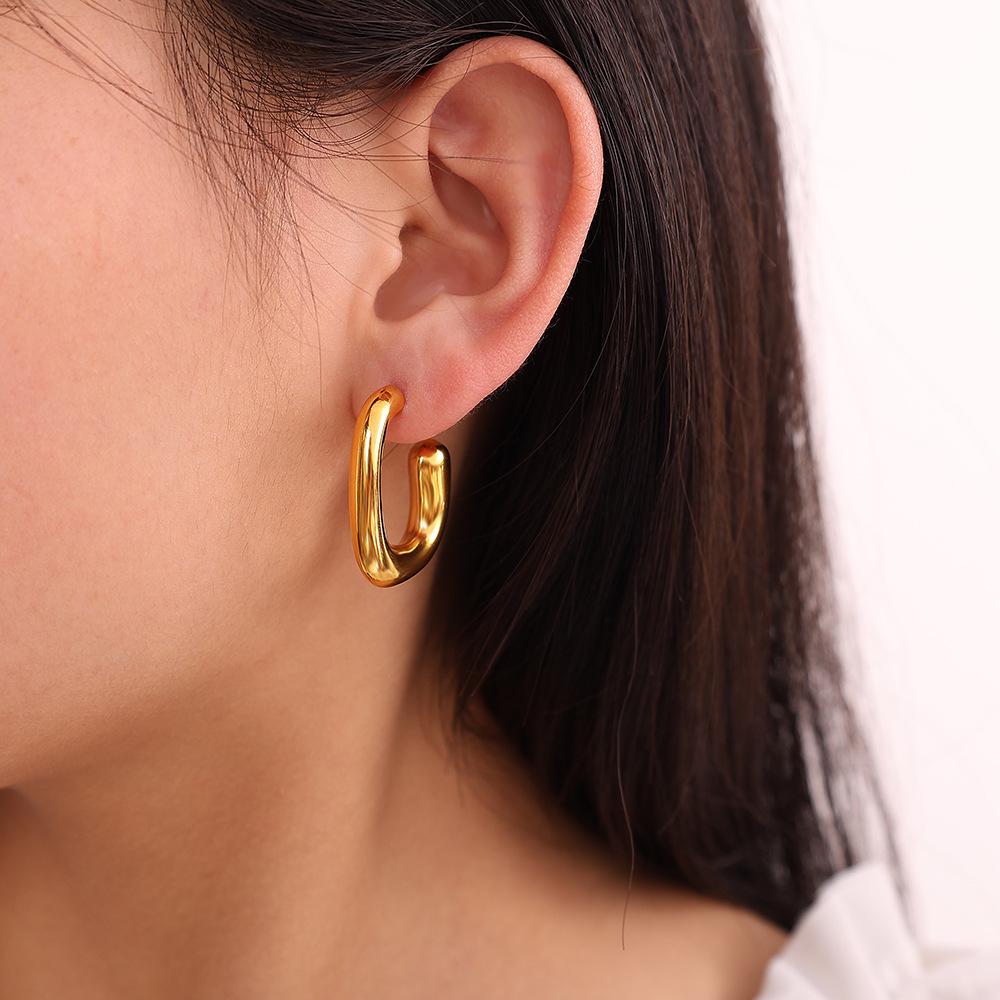 G-shaped Gold-plated Stainless Steel Geometric Earrings - Unique & Fashionable Design