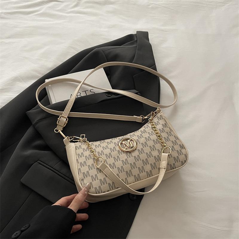 Today's fashionable small bag women's new niche underarm bag personalized single shoulder oblique span women's small square bag