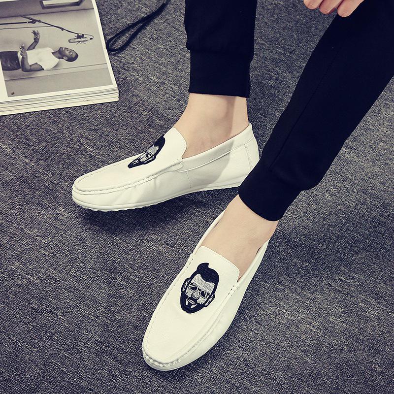 Korean version of tide shoes classic Doudou shoes men's European station casual shoes versatile British tide one-pedal lazy shoes