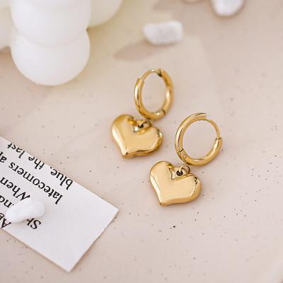 French Retro Three -Dimensional Love Taigang Earrings
