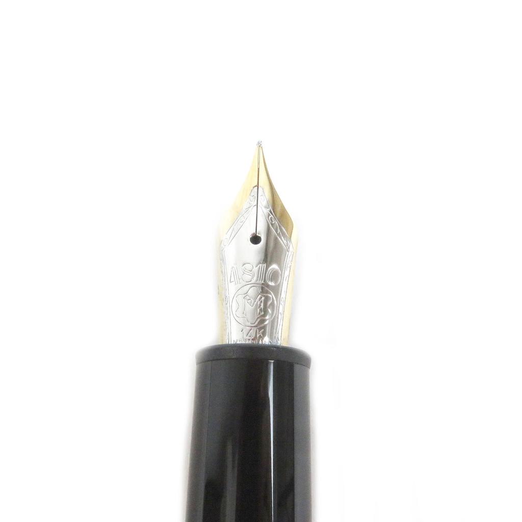 Great MONTBLANC fountain pen Meisterstck 146 Cap type Black gold 14K mens Used