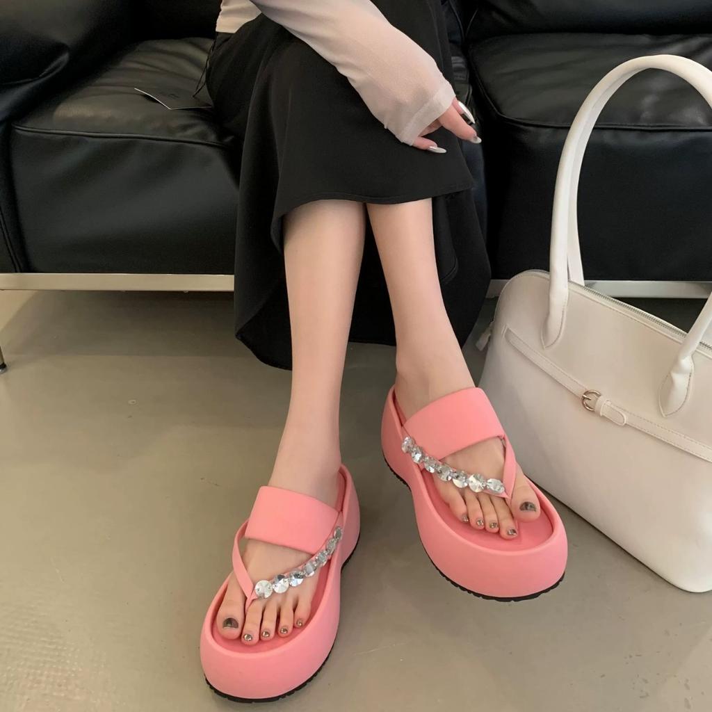 Muffin Outer Wear Toe Thick Bottom Fashion Flip-flops Women 2025 Summer New Rhinestone Temperament Casual Cool Slippers