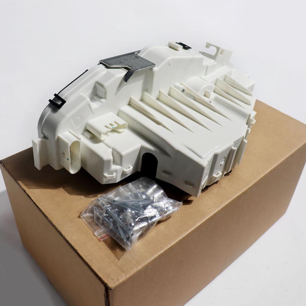 Mercedes-Benz W221 Left Rear Door Lock Actuator (Part Number 2217307335)