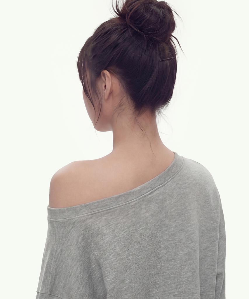 GRAVER [Woman] Take Me One-Shoulder Sweatshirt_Gray