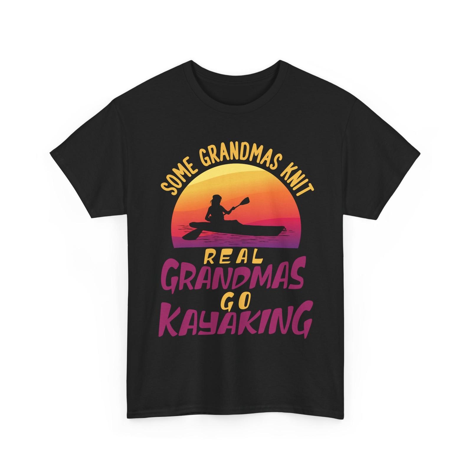 

Kayak Grandma T-Shirt, Real Grandmas Go Kayaking Granny Funny Shirt 5XL різнокольоровий