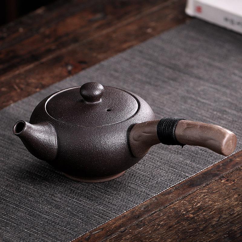 Handmade Ceramic Side-Handle Teapot Zen-inspired Rustic Design for Traditional Gongfu Tea Rituals Stove-Safe Brewing Vessel
