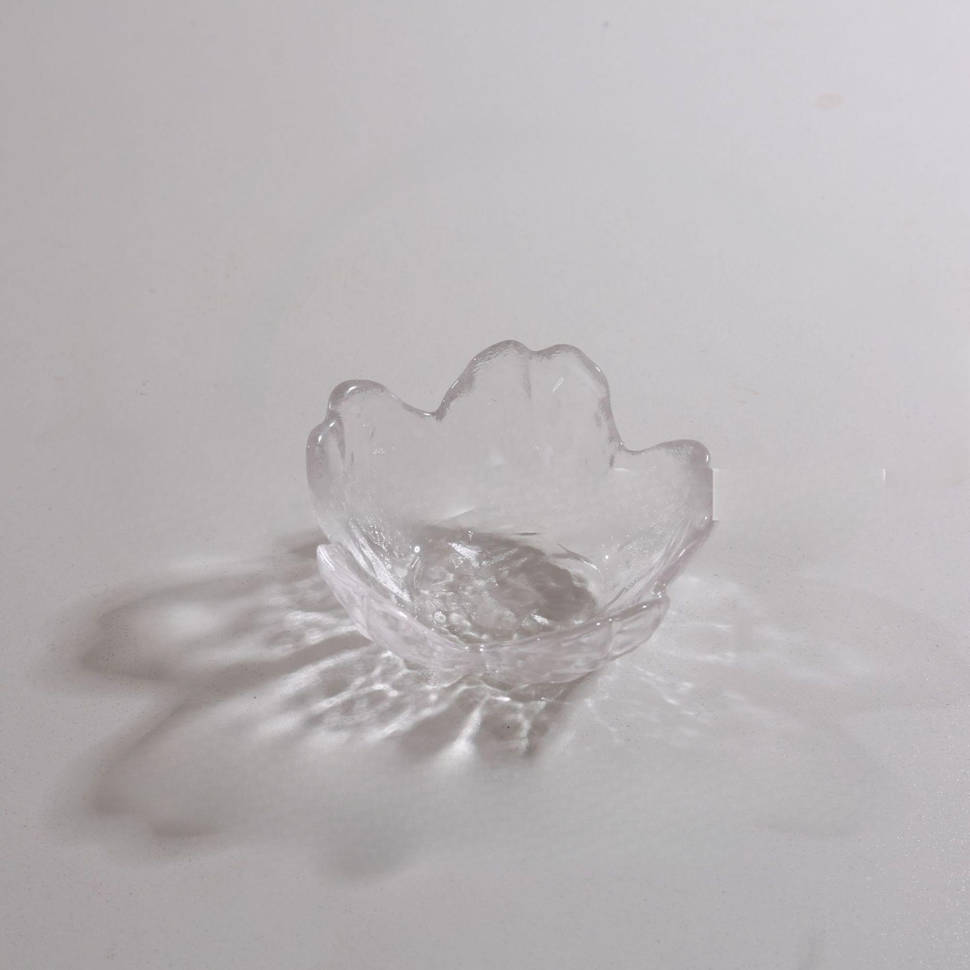 

Colorful Cherry Blossom Plate Glass Decorative Plate Essential Oil Plate Dipping Plate Glass Sauce Seasoning Plate Small Bowl 1PCS прозорий