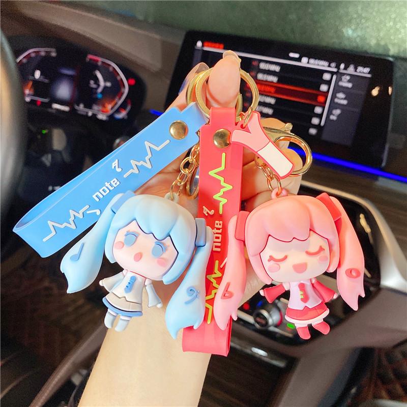 Klassische Anime Hatsune Miku Figur Modell Spielzeug Schlüsselanhänger Süßes und Schönes Mädchen Dekorative Rucksack Anhänger Kleines Geschenk