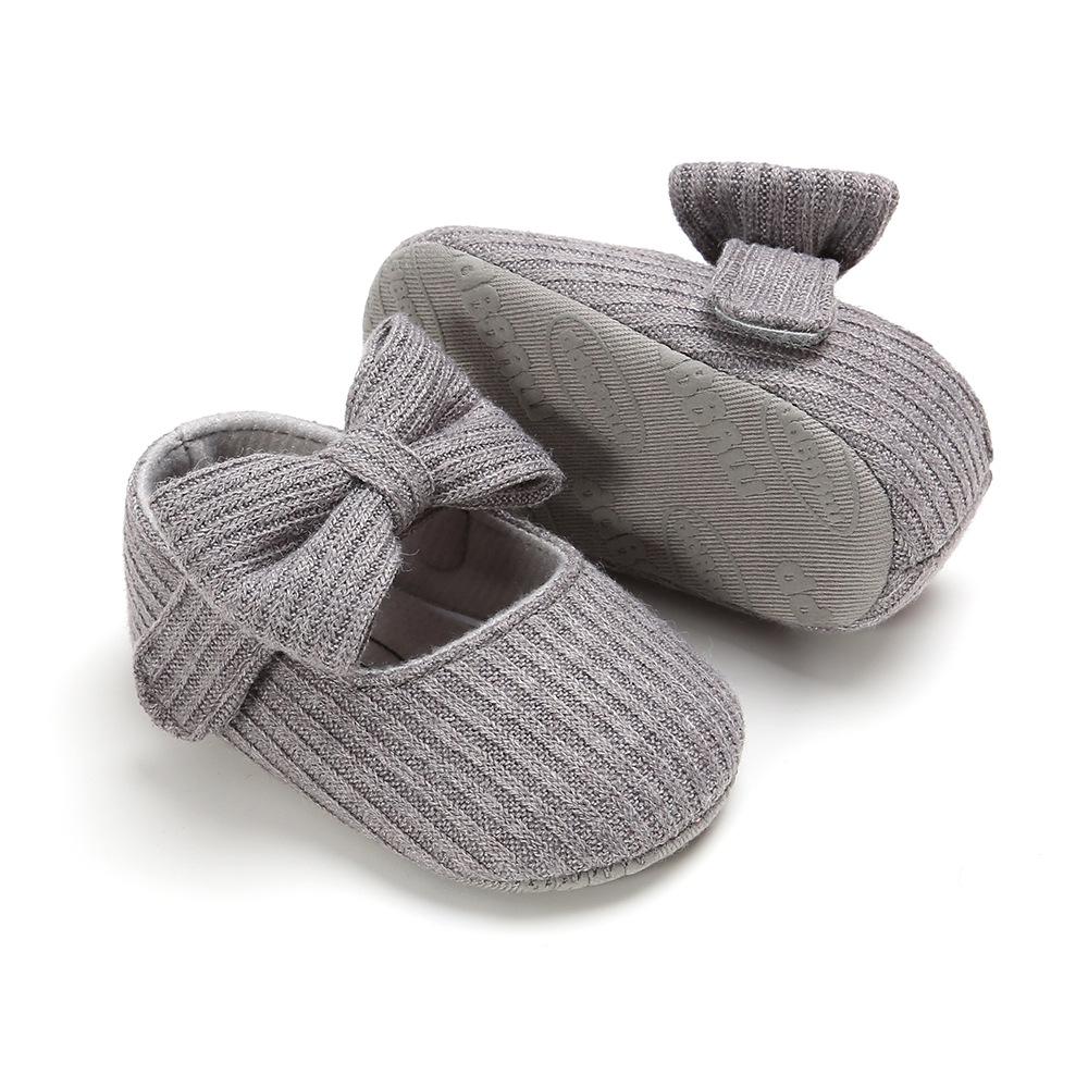 Soft Wool Princess Baby Girl Shoes with Small Flower, Ideal for 0-1 Year Olds