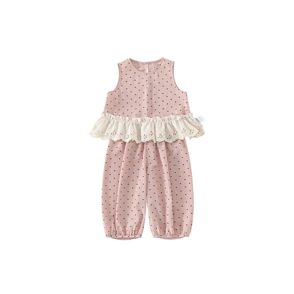 

Girl Playwear Set With Breathable Fabric And Heart Details For Ages 3 To 8 140CM