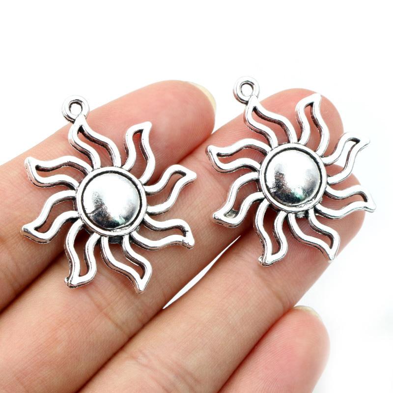 New Fashion Antique Silver Plated Moon Sun Flower Handmade Charms Pendant DIY Jewelry Findings for Bracelet Necklace Accessories