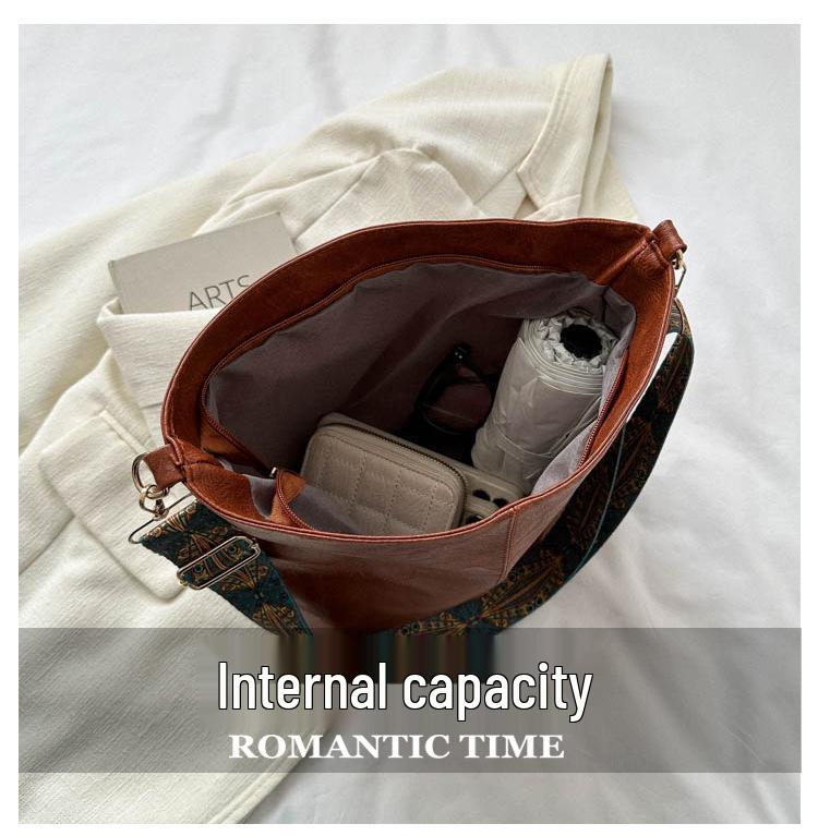 2023 Summer Women's Fashion Handheld Shoulder Crossbody Large Capacity Bucket Bag