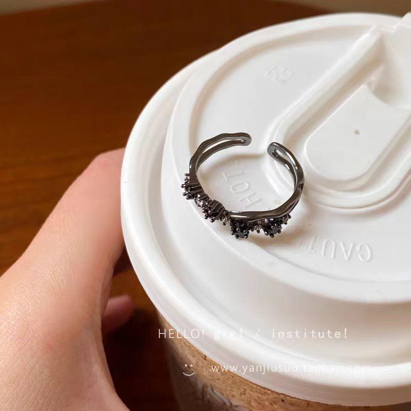 Ma Jin Caixin Retro Red Ring Collection Light Luxury Fashion Versatile Daily Stacking Open Ring