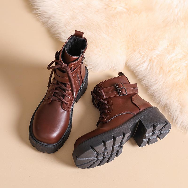 

Женские ботинки Мартин на толстой подошве с круглым носком, короткие ботинки из тонкого бархата с ремешком и пряжкой, новинка осени и зимы 2025 года, боковая молния, импорт, большие размеры, кожа 40 коричневый