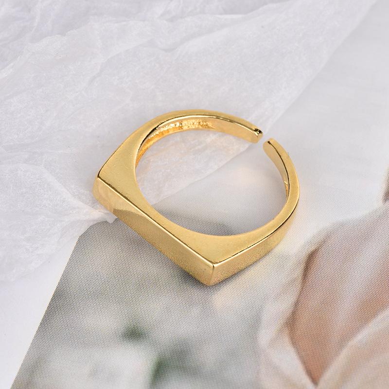 Fashion Personalized Index Finger Ring Niche Design Geometric Twist Open Ring Temperament Retro Couple Ring for Girlfriend Simple Geometric Ring