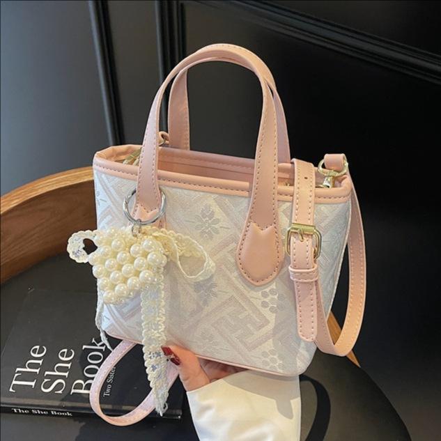 Fashion Handbag Women's New Versatile Shoulder Messenger Bag